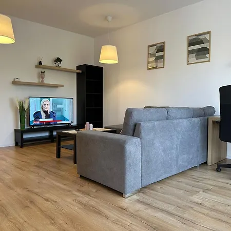 Lipatti 15 Premium By Glam *