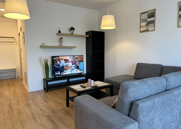 Lipatti 15 Premium By Glam * Timişoara