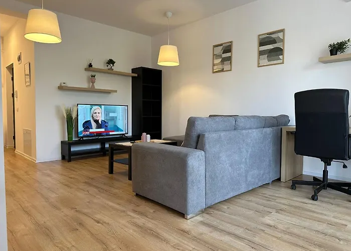 Lipatti 15 Premium By Glam *