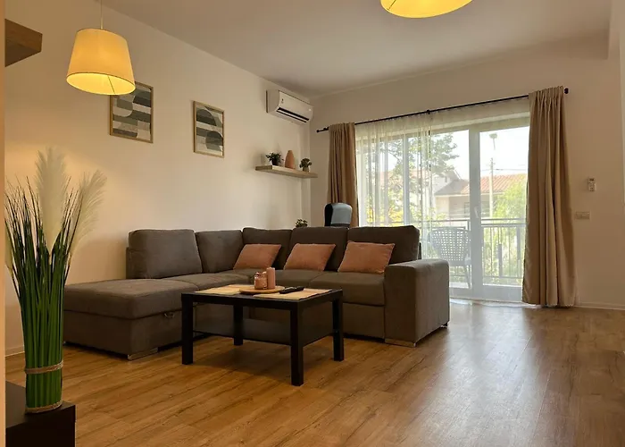 Lipatti 15 Premium By Glam Timişoara