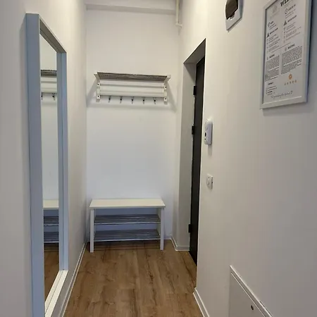 Lipatti 15 Premium By Glam *