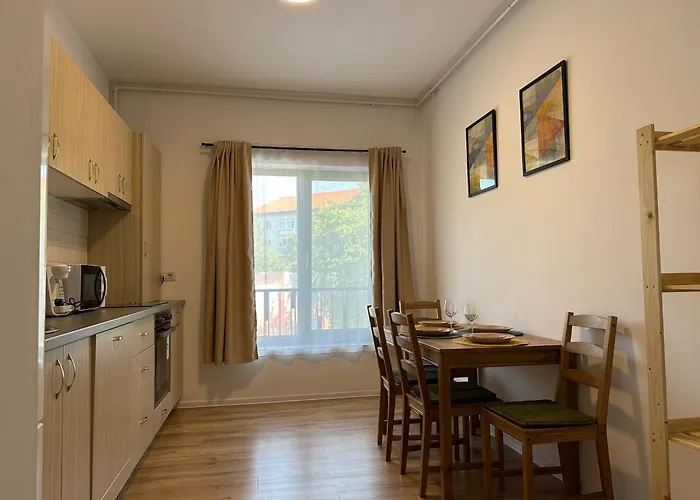 Lipatti 15 Premium By Glam - Parking Option