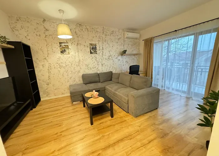 Lipatti 15 Premium By Glam - Parking Option *