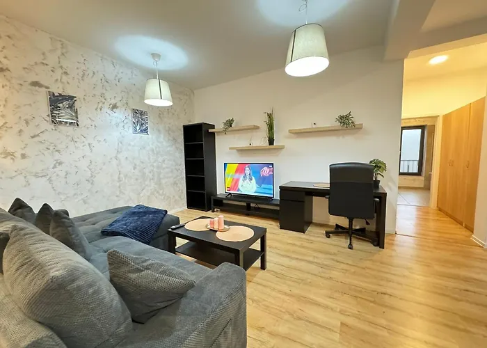 Lipatti 15 Premium By Glam - Parking Option